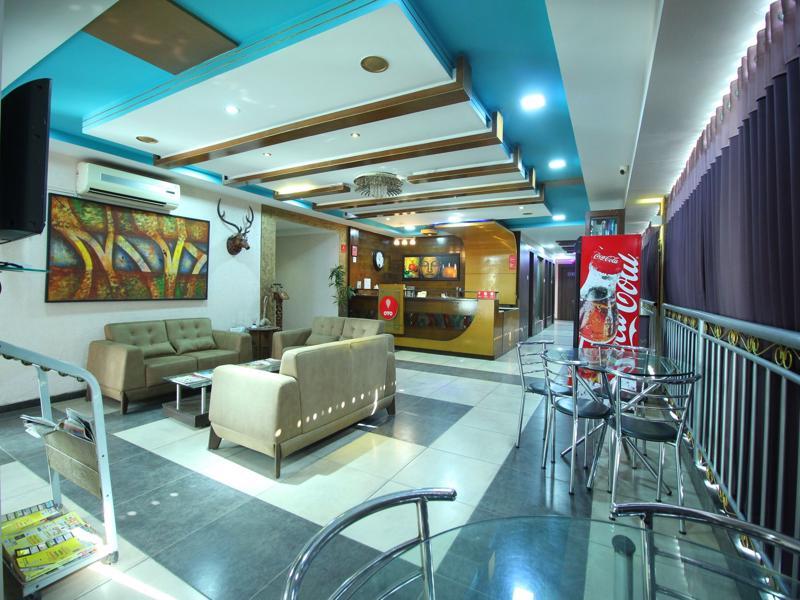 Oyo 4161 Hotel Shailly Inn 阿穆达巴 外观 照片