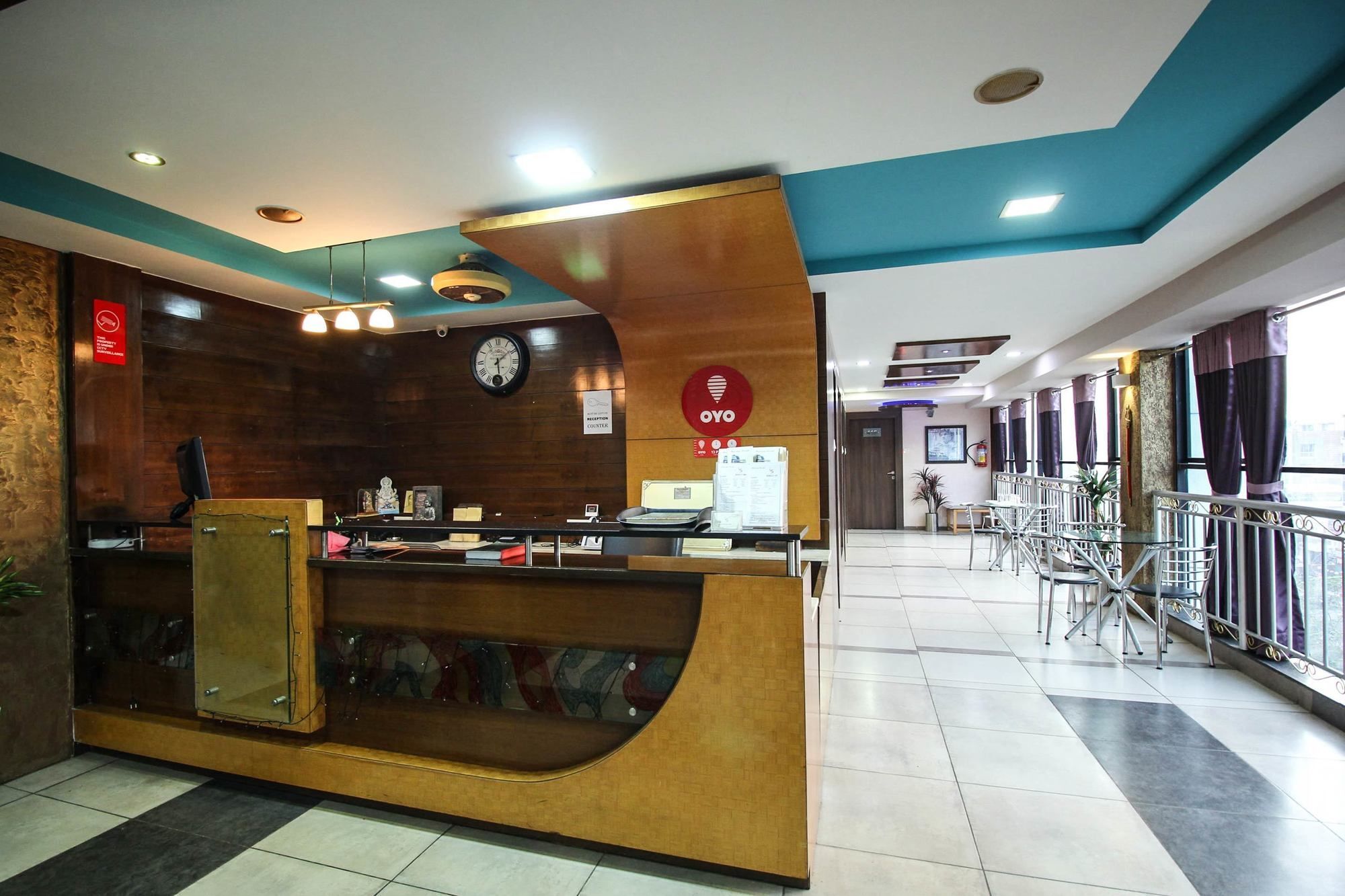 Oyo 4161 Hotel Shailly Inn 阿穆达巴 外观 照片