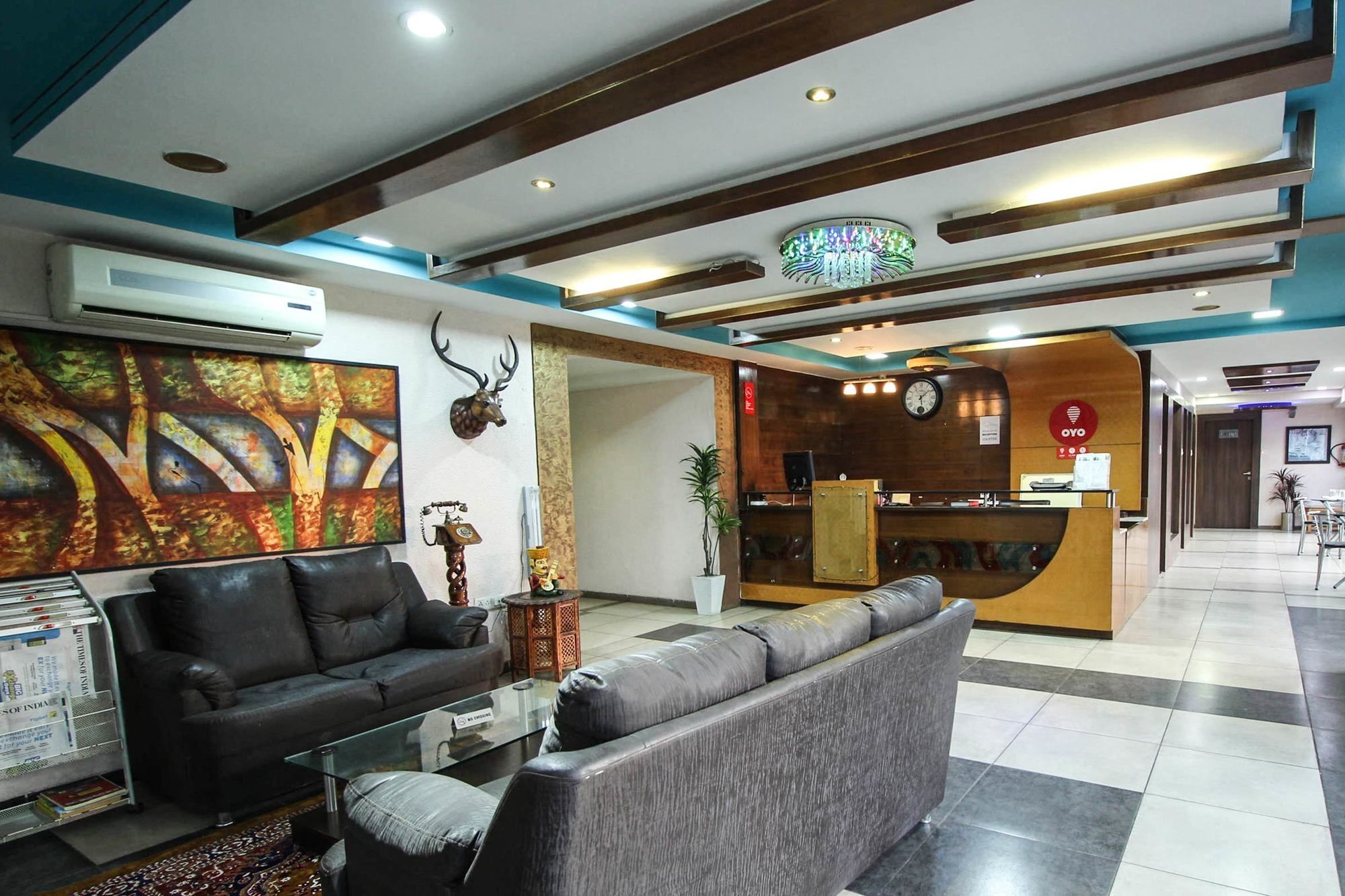Oyo 4161 Hotel Shailly Inn 阿穆达巴 外观 照片